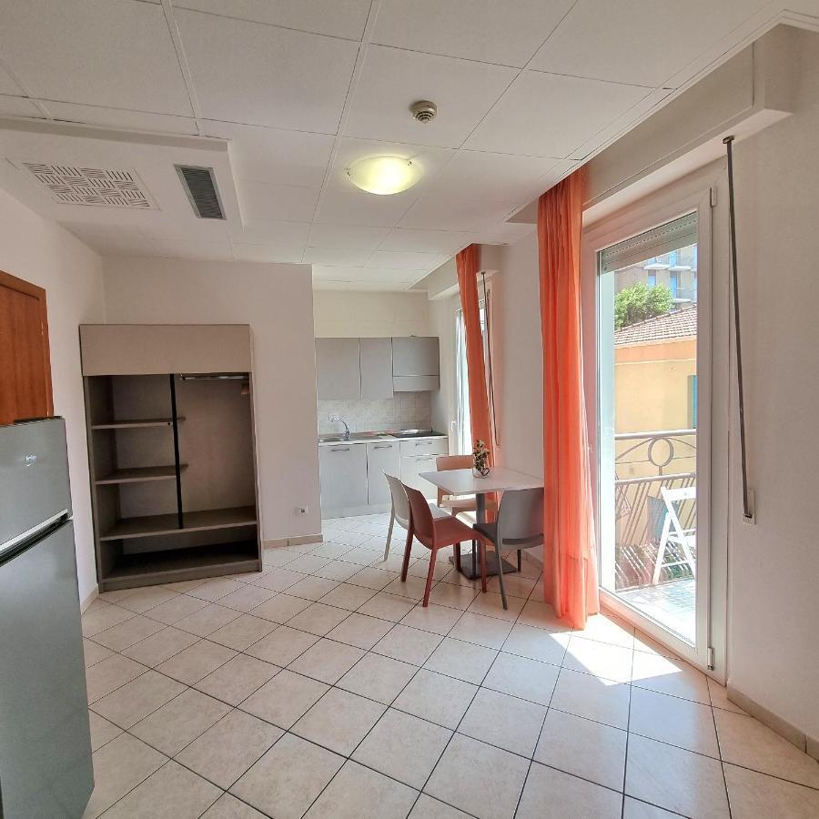 Residence Mare Rimini Extérieur photo